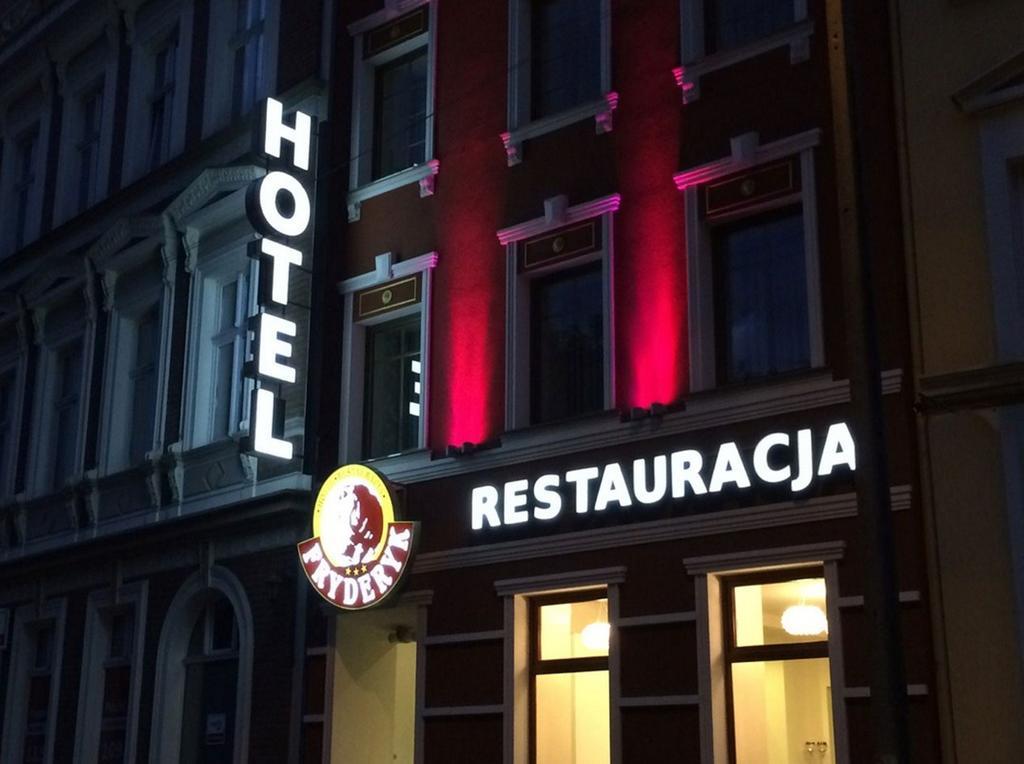 Hotel Fryderyk Nysa Bagian luar foto